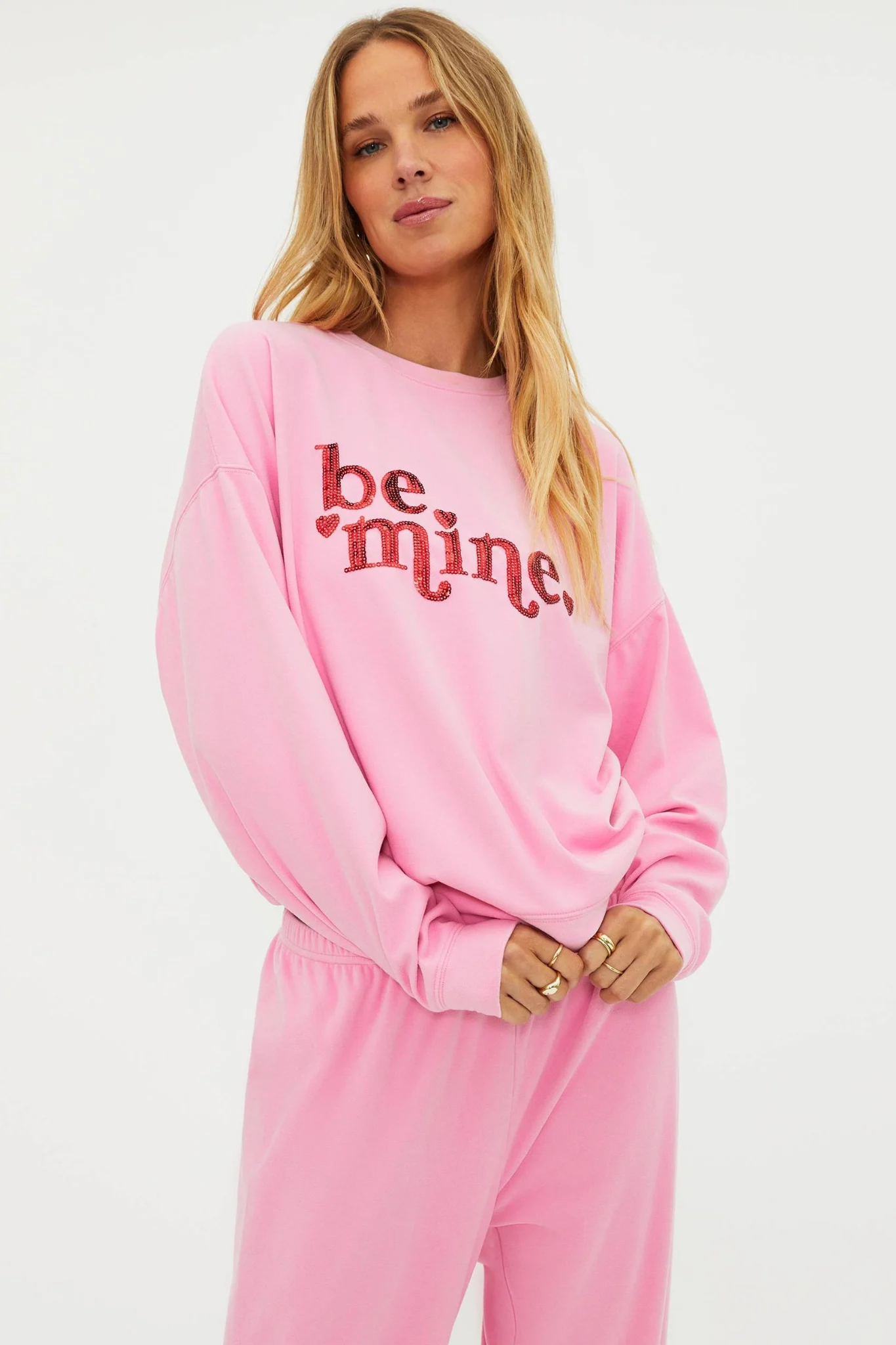 Devyn Oversized Sweatshirt Lovely Pink featuring soft cozy fabric, relaxed oversized fit, perfect for Valentine Day and casual everyday wear